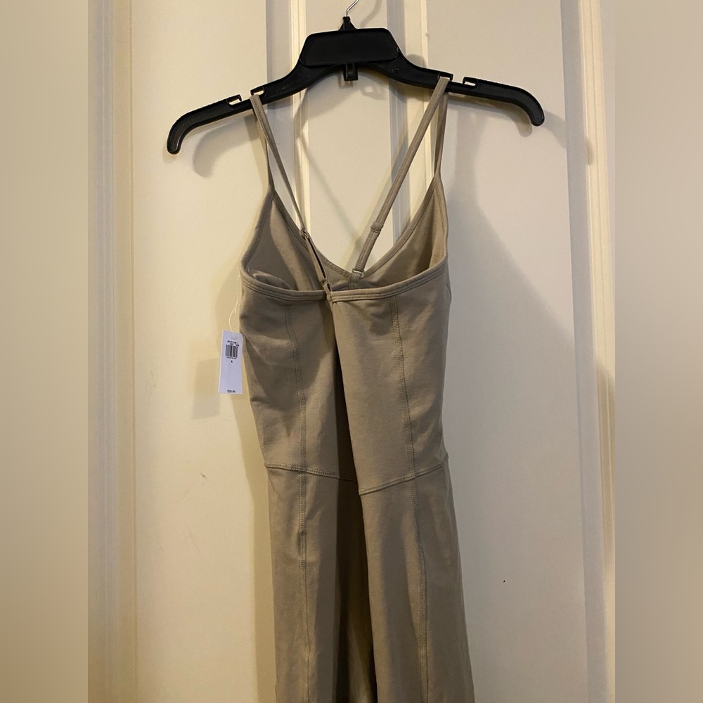 Old Navy Women’s Powerchill 7/8 Cami Bodysuit size small - Picture 3 of 5